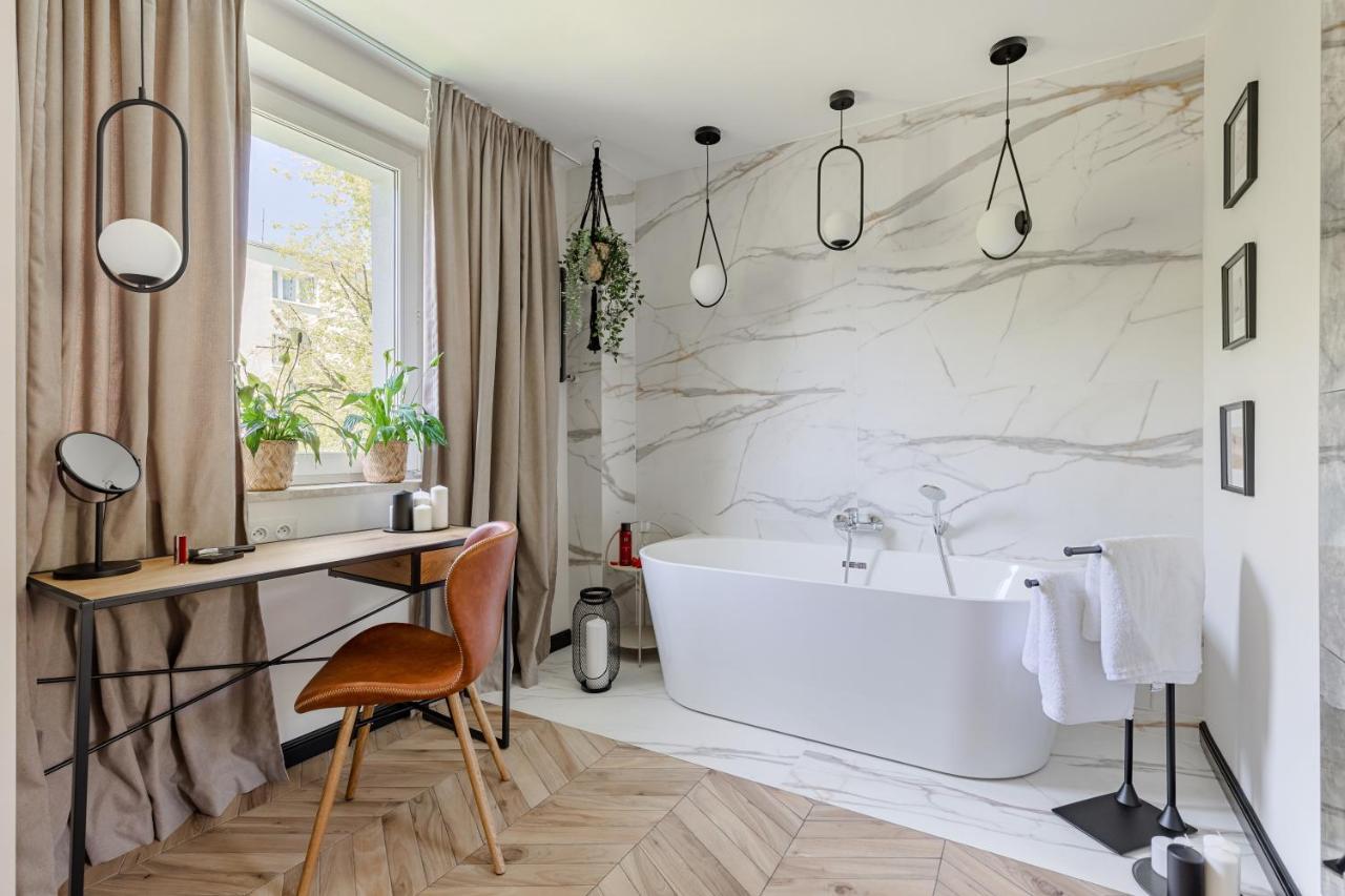 Secret Garden Apartment Warsaw Ngoại thất bức ảnh